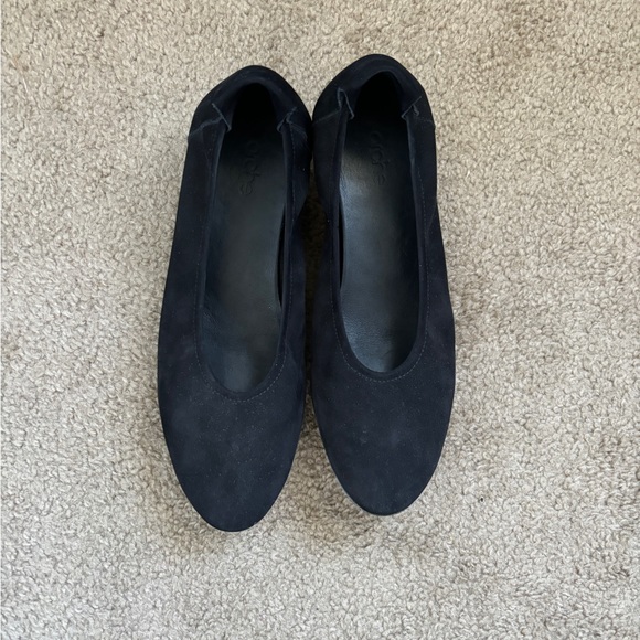 Arche black suede almond toe flats with wedge - Picture 3 of 5